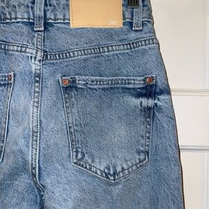 Zara straight leg Jean